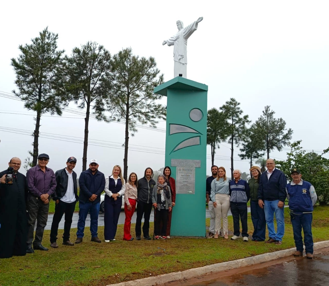 Uma manh&atilde; de gratid&atilde;o e mem&oacute;ria: Fam&iacute;lia Daolio e Valente &eacute; homenageada por um gesto que marcou a hist&oacute;ria de Coronel Sapucaia.